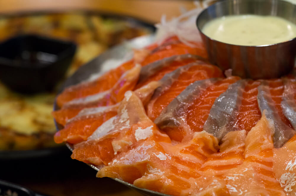 연어상회: All You Can Eat Salmon Sashimi