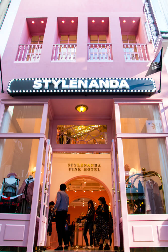 Style Nanda Pink Hotel