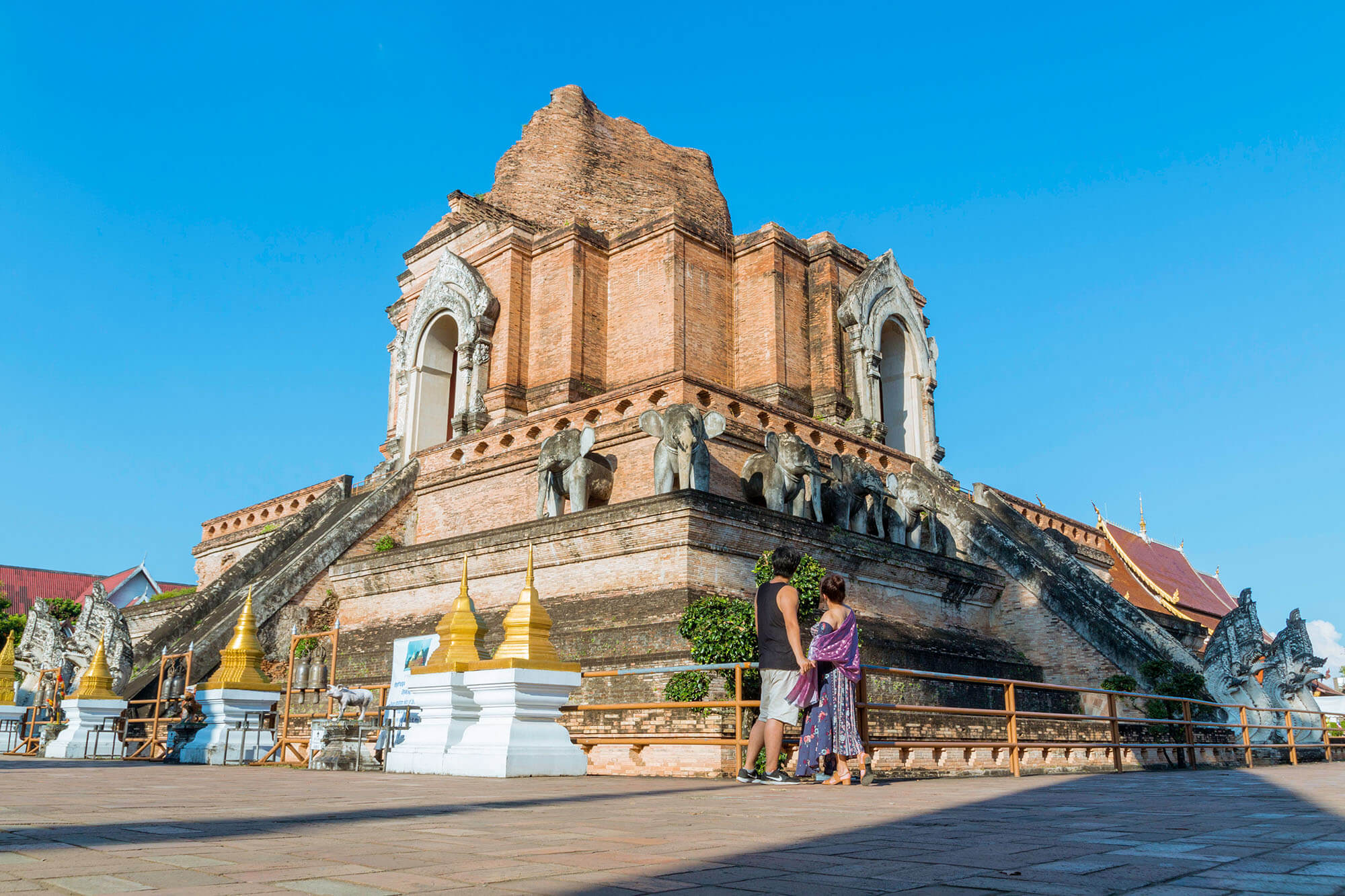 Temple Hopping in Chiang Mai, Thailand