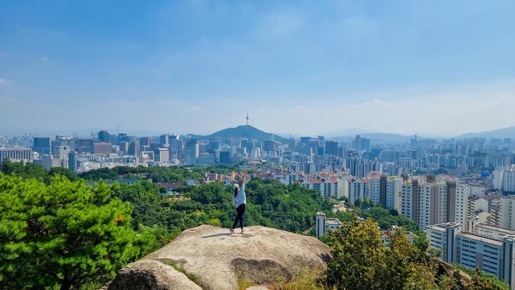 A Breathtaking View of Seoul from Inwangsan