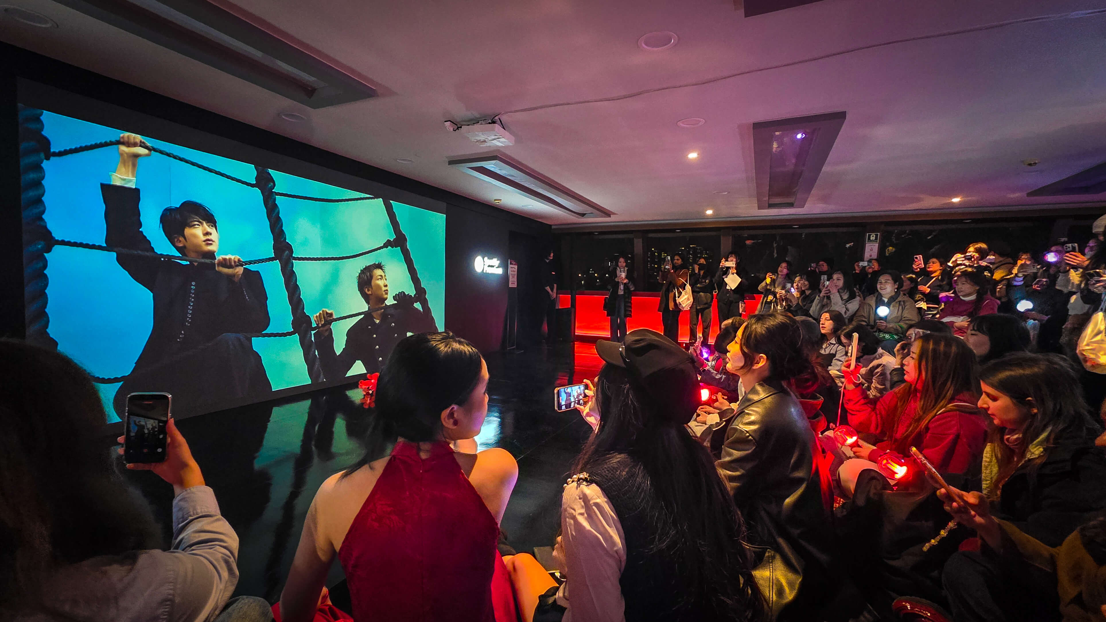 I Took a BTS Themed Cruise on the Han River (Spotify X BTS SWIMSIDE Experience in Seoul)